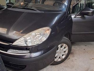 Usado 2004 Peugeot 807 Monovolume | € 5.000
