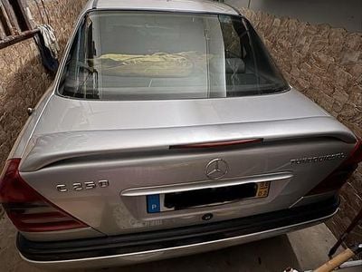 Usado 1999 Mercedes C250 Sedan | € 4.500