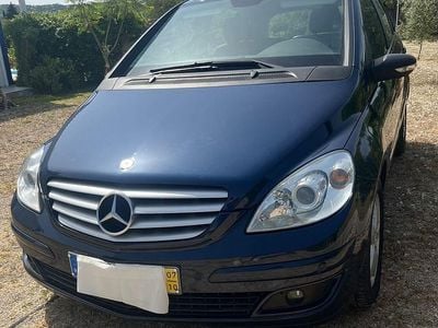 Mercedes B180