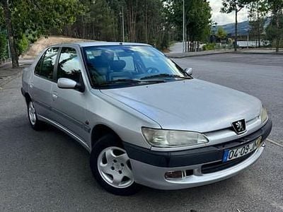 Usado Peugeot 306 74 HP (54 kW) 1998 Cinza