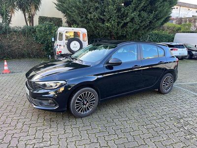 Usado Fiat Tipo Lounge 95 HP (69 kW) 2021 Preto