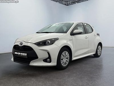 Branco Usado 2021 Toyota Yaris Hybrid Business Edition | € 17.500 (Preço elevado)