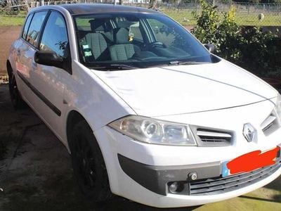 Branco Usado 2006 Renault Mégane II Citadino | € 2.699 (Preço justo)