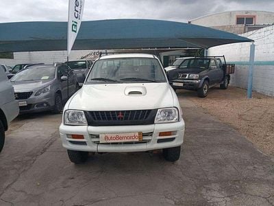 Branco Usado 1999 Mitsubishi L200 Pickup | € 15.650 (Preço justo)