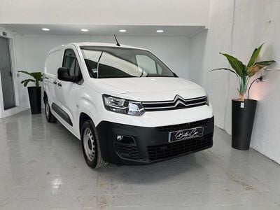 Branco Usado 2024 Citroën Berlingo Monovolume | € 19.990 (Preço elevado)