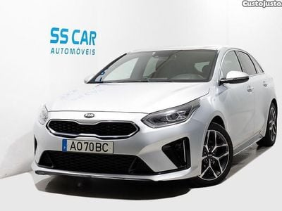 Cinza Usado 2022 Kia ProCeed GT-Line Carrinha | € 17.490 (Preço justo)