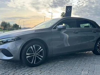 Usado Mercedes A250 Advanced 218 HP (160 kW) 2023 Cinza mountain Citadino