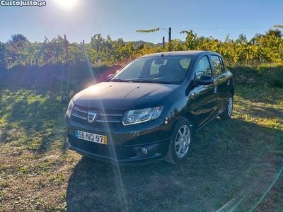 Preto Usado 2013 Dacia Sandero Citadino | € 5.750