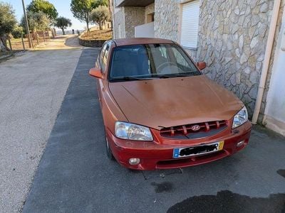 Usado 2000 Hyundai Accent Sedan | € 1.000