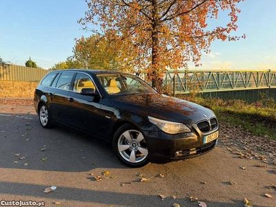 Azul Usado 2006 BMW 520 Carrinha | € 7.990