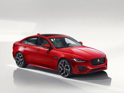 Usado 2023 Jaguar XE R-Dynamic Sedan | € 63.261
