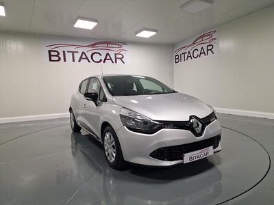 Cinzento Usado 2015 Renault Clio IV Komfort | € 11.950 (Preço elevado)