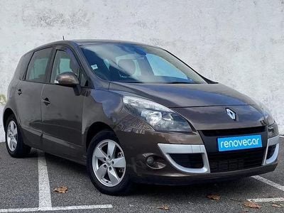 Castanho Usado 2010 Renault Scénic III Dynamique Monovolume | € 7.240 (Preço justo)