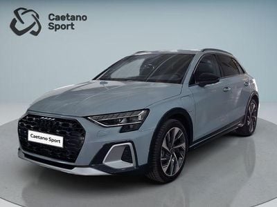 Cinzento Usado 2025 Audi A3 e-tron Citadino | € 41.690