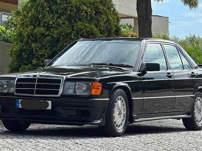 Usado Mercedes 190 118 HP (86 kW) 2000 Preto Sedan