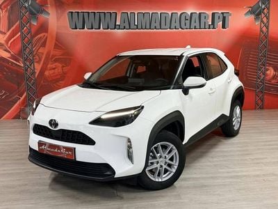 Branco Usado 2024 Toyota Yaris Hybrid | € 24.900 (Preço justo)