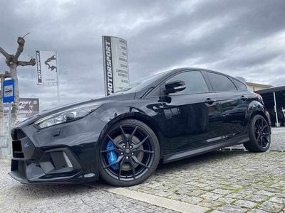 Usado Ford Focus RS 375 HP (275 kW) 2016 Preto Citadino