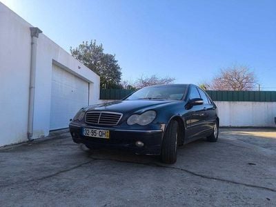 Usado 2000 Mercedes C220 Elegance Sedan | € 6.150