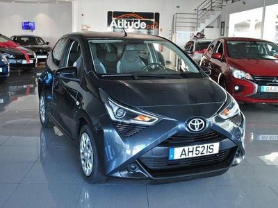Usado Toyota Aygo X-play 72 HP (52 kW) 2021 Cinza Citadino