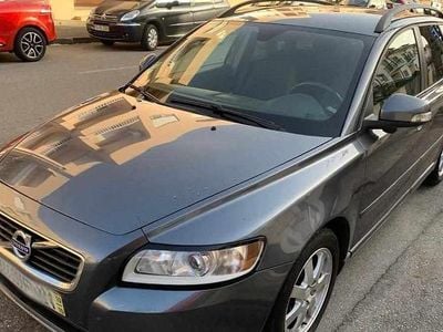 Usado Volvo V50 109 HP (80 kW) 2010 Cinzento Carrinha