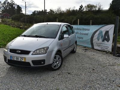 Cinza Usado 2004 Ford Focus SUV | € 2.950