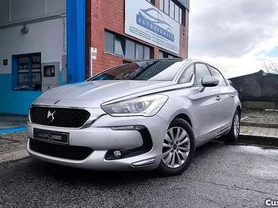 Cinza Usado 2016 Citroën DS5 Chic Citadino | € 11.500 (Preço justo)