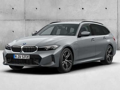 Cinza skyscraper metalizado Novo 2025 BMW 330e Comfort Edition Carrinha | € 68.450