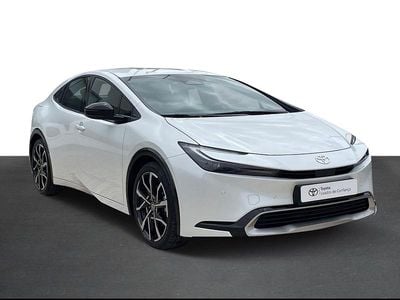 Usado Toyota Prius Luxury 223 HP (164 kW) 2025 Branco (pintura metalizada especial) Citadino