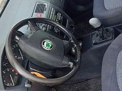 Usado Skoda Fabia 2003 Sedan