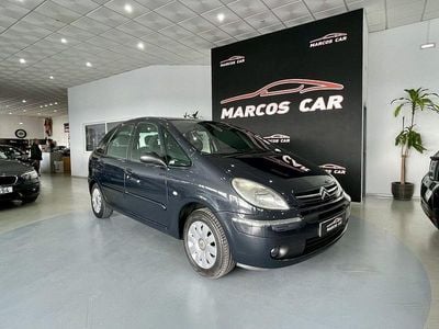 Usado Citroën Xsara 109 HP (80 kW) 2004 Cinza Monovolume
