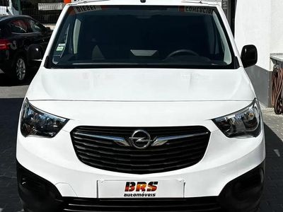 Usado Opel Combo Life Enjoy 102 HP (75 kW) 2022 Branco Carrinha