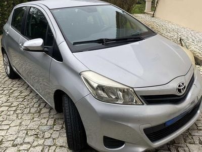 Usado Toyota Yaris 90 HP (66 kW) 2012 Citadino