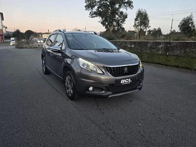 Usado Peugeot 2008 Style 100 HP (73 kW) 2016 Cinza escuro SUV