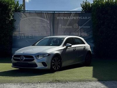 Cinzento Usado 2020 Mercedes A180 | € 21.500 (Preço justo)