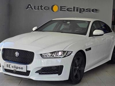 Branco Usado 2017 Jaguar XE R-Sport Sedan | € 24.800 (Caro)