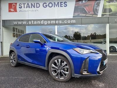 Usado Lexus UX 250h Sport Line 181 HP (133 kW) 2019 Azul SUV