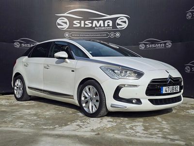 Branco Usado 2014 DS Automobiles DS5 Sport Chic Citadino | € 9.950