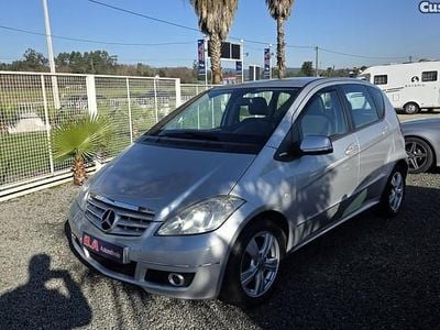 Cinza Usado 2010 Mercedes A180 Citadino | € 8.500 (Preço elevado)