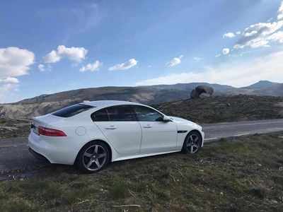 Branco Usado 2018 Jaguar XE Sedan | € 25.500 (Caro)