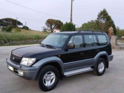 Usado Toyota Land Cruiser 125 HP (91 kW) 2000 Sedan