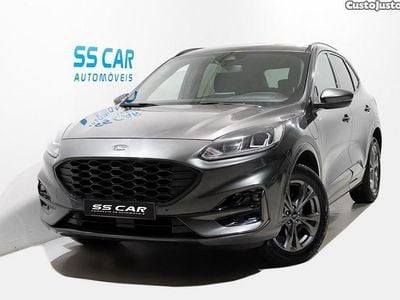 Cinza Usado 2022 Ford Kuga ST-Line SUV | € 16.250 (Bom preço)