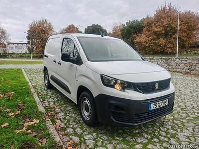 Branco Usado 2019 Peugeot Partner Monovolume | € 10.900 (Bom preço)