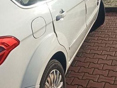 Usado Ford S-MAX Titanium 170 HP (125 kW) 2011 Monovolume