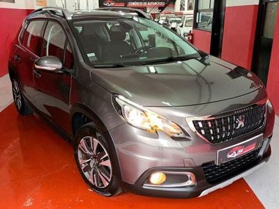 Cinzento Usado 2016 Peugeot 2008 Allure SUV | € 13.750 (Preço elevado)