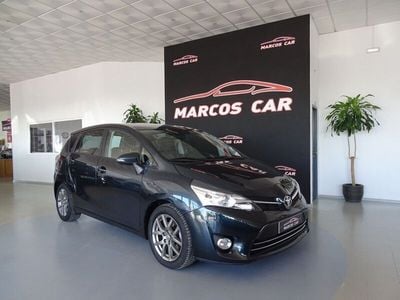 Usado Toyota Verso Executive 112 HP (82 kW) 2010 Cinzento Monovolume