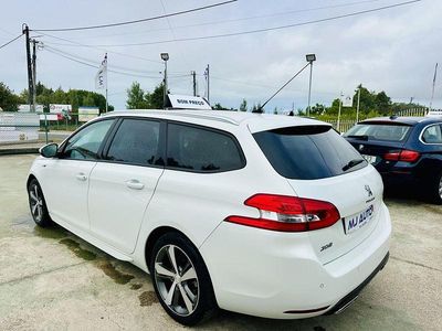 Branco Usado 2016 Peugeot 308 Allure Carrinha | € 10.900 (Preço justo)