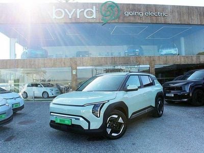 Usado Kia EV3 150 kW (204 HP) 2025 Verde SUV
