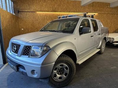 Usado Nissan Navara 190 HP (139 kW) 2006 Cinzento Pickup