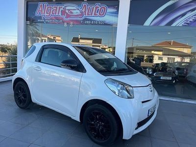 Branco Usado 2014 Toyota iQ Citadino | € 12.900
