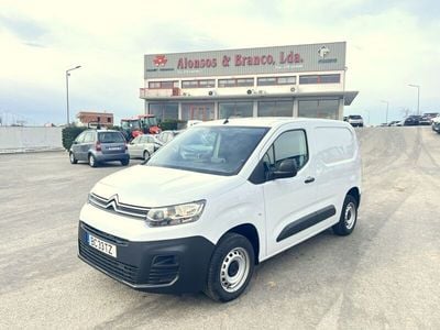 Branco Usado 2023 Citroën Berlingo Monovolume | € 23.800